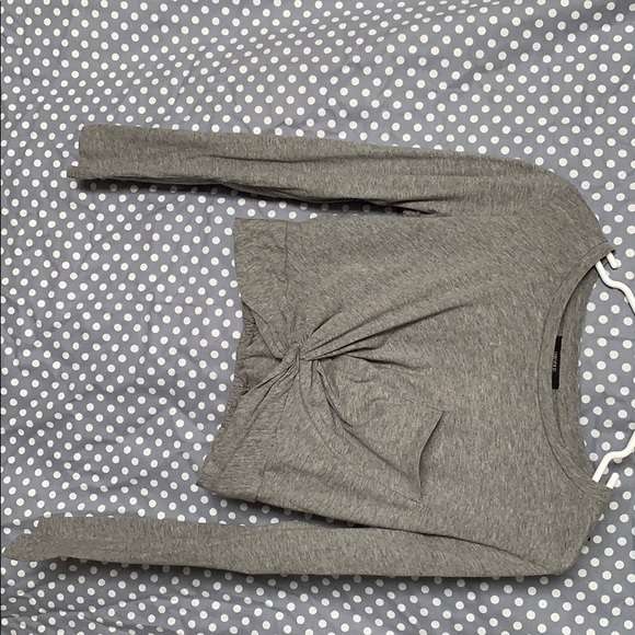 Forever 21 Tops - Long sleeve grey crop top! Worn once.